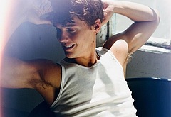 Hunter Doohan shirtless and bulge pics