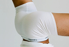 Hunter Doohan shirtless and bulge pics