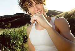 Hunter Doohan shirtless and bulge pics