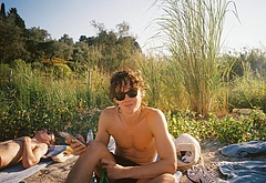 Hunter Doohan shirtless and bulge pics