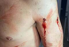 Hunter Doohan shirtless and bulge pics