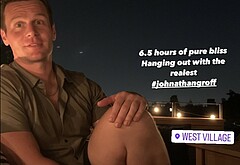 Jonathan Groff shirtless and sexy pics