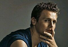 Jonathan Groff shirtless and sexy pics