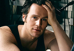 Jonathan Groff shirtless and sexy pics
