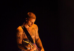 Silk Boxers and Confidence Justin Bieber Redefines Grammys Style