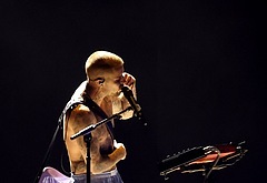 Silk Boxers and Confidence Justin Bieber Redefines Grammys Style