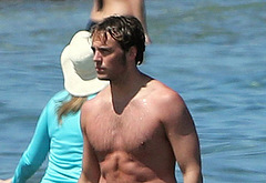 Sam Claflin shirtless and nude scenes