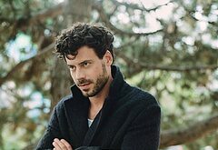 Francois Arnaud nude and underwear photos