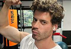 Francois Arnaud nude and underwear photos