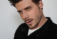 Francois Arnaud nude and underwear photos