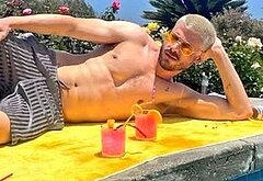 Francois Arnaud nude and underwear photos