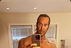 Mike OHearn nude and underwear pics