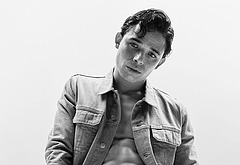 Anthony Ramos shirtless and bulge underwear pics