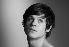 Iwan Rheon nudes