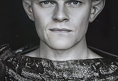 Robert Aramayo sexy photos