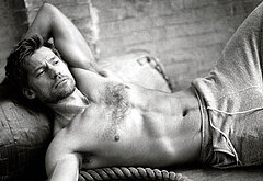 Nikolaj Coster-Waldau shirtless and sexy pics