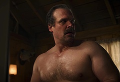 David Harbour nude and sexy scenes