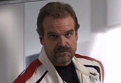 David Harbour shirtless and bulge pics