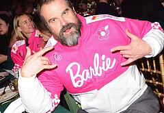 David Harbour shirtless and bulge pics