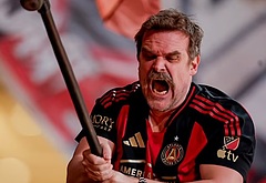 David Harbour shirtless and bulge pics