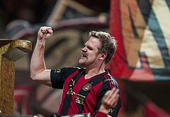 David Harbour shirtless and bulge pics