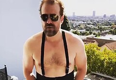 David Harbour shirtless and bulge pics