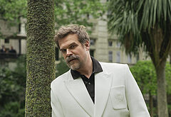 David Harbour shirtless and bulge pics