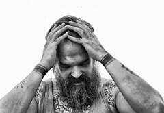 David Harbour shirtless and bulge pics