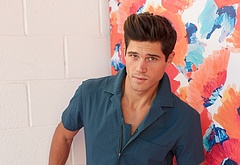 Trent Garrett shirtless and bulge pics