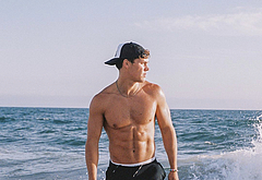 Noah Beck nude and wet underwear photos