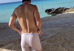 Noah Beck nude and wet underwear photos