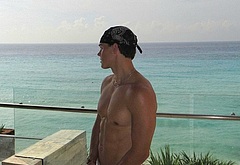 Noah Beck nude and wet underwear photos