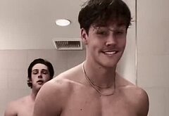 Noah Beck nude and wet underwear photos