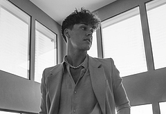 Noah Beck dick bulge and shirtless underwear pics