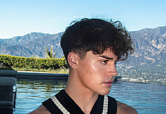 Noah Beck dick bulge and shirtless underwear pics