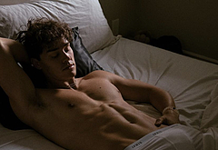 Noah Beck dick bulge and shirtless underwear pics