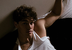 Noah Beck dick bulge and shirtless underwear pics