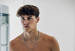 Noah Beck dick bulge and shirtless underwear pics