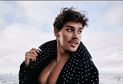 Noah Beck dick bulge and shirtless underwear pics