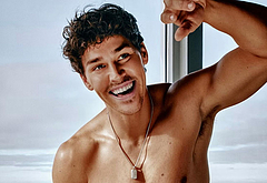 Noah Beck dick bulge and shirtless underwear pics