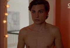 Jannik Schumann nude and gay sex scenes