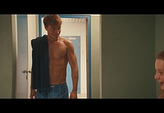 Jannik Schumann nude and gay sex scenes