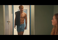 Jannik Schumann nude and gay sex scenes