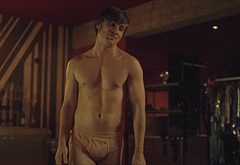 Jannik Schumann nude and gay sex scenes