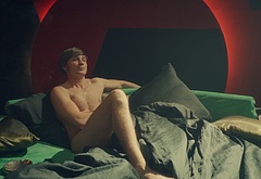 Jannik Schumann nude and gay sex scenes