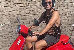 Jannik Schumann naked and erotic photos