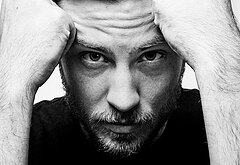 Jannik Schumann naked and erotic photos