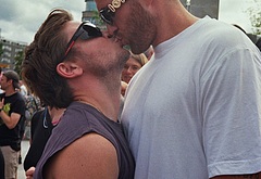 Jannik Schumann naked and erotic photos