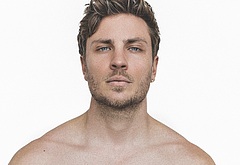 Jannik Schumann naked and erotic photos