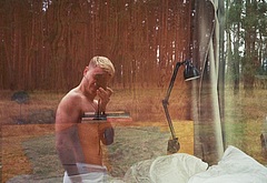 Jannik Schumann naked and erotic photos